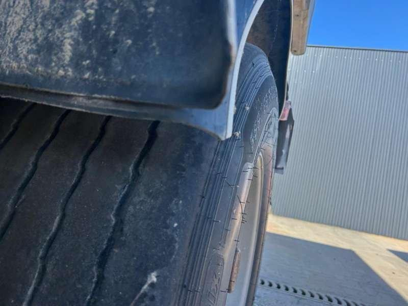 Félpótkocsi billenőplatós SCHWARZMULLER 3 ESSIEUX: 9 kép.