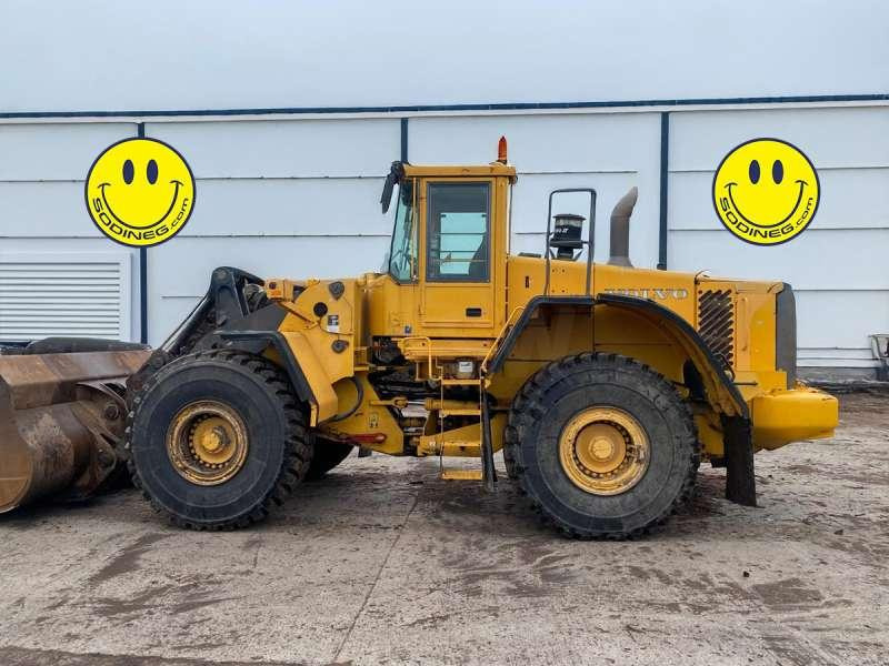 Volvo L180E - Gumikerekes homlokrakodó: 1 kép. Volvo L180E - Gumikerekes homlokrakodó: 1 kép.