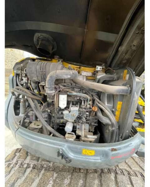 Wacker Neuson 8003 - Lánctalpas kotró: 5 kép. Wacker Neuson 8003 - Lánctalpas kotró: 5 kép.