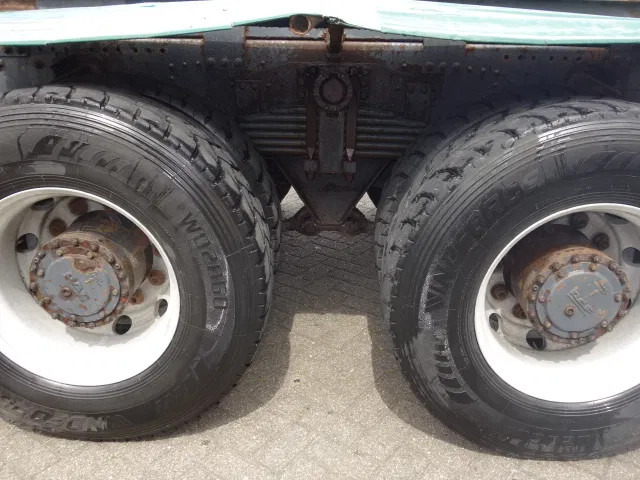DAF CF85 6X4 460PK MANUAL GEARBOX STEEL SPRINGS - Alvaz teherautó: 5 kép. DAF CF85 6X4 460PK MANUAL GEARBOX STEEL SPRINGS - Alvaz teherautó: 5 kép.