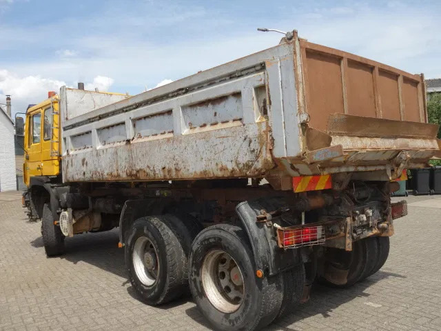 MAN 26.422 man 4x4 kipper - Billenőplatós teherautó: 3 kép. MAN 26.422 man 4x4 kipper - Billenőplatós teherautó: 3 kép.