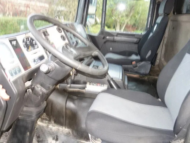 MAN 32-364 CHASSIS 8X4 STEELSPRINGS - Alvaz teherautó: 5 kép. MAN 32-364 CHASSIS 8X4 STEELSPRINGS - Alvaz teherautó: 5 kép.