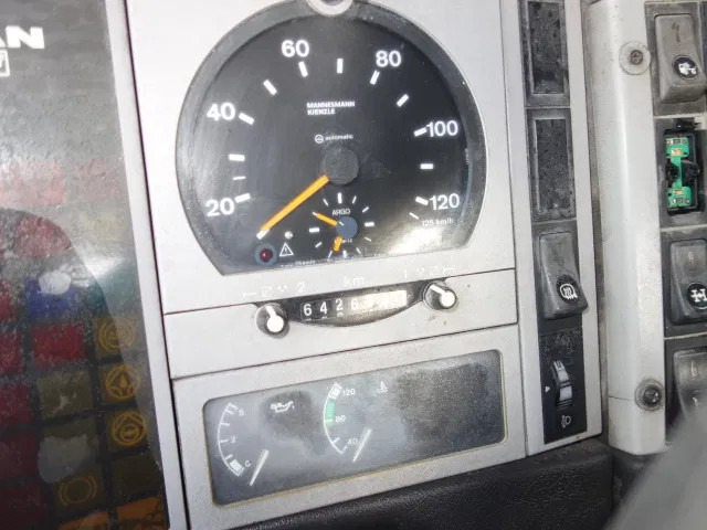 MAN 35-364 8X4 lízing MAN 35-364 8X4: 12 kép.