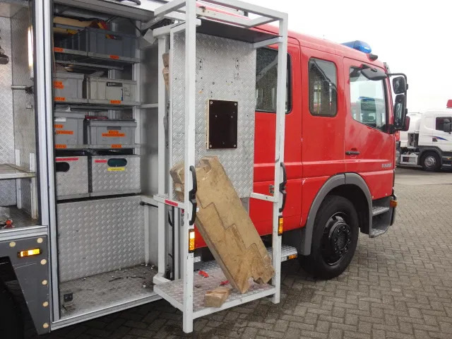 Mercedes-Benz 1325 godiva pump bomberos - Tűzoltóautó: 5 kép. Mercedes-Benz 1325 godiva pump bomberos - Tűzoltóautó: 5 kép.