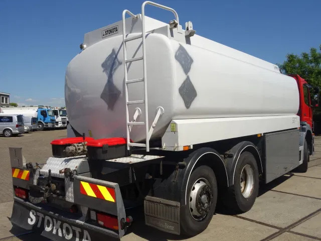 Mercedes-Benz ATEGO 2533 6X2 ,18000 LITER TANK - Tartályos teherautó: 3 kép. Mercedes-Benz ATEGO 2533 6X2 ,18000 LITER TANK - Tartályos teherautó: 3 kép.