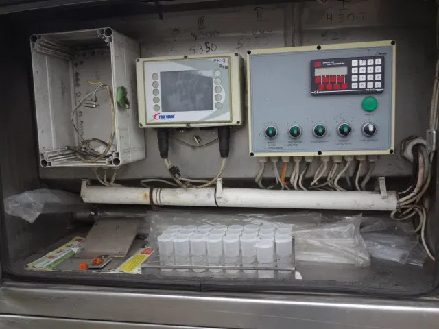 Renault Premium 370 16000liter steanless steeltank - Tartályos teherautó: 5 kép. Renault Premium 370 16000liter steanless steeltank - Tartályos teherautó: 5 kép.