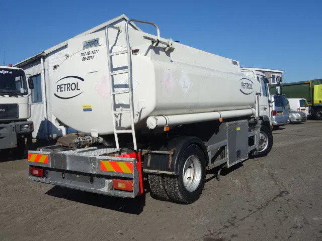Volvo FL 240 220PK 12000 LITER STEELSPRINGS - Tartályos teherautó: 3 kép. Volvo FL 240 220PK 12000 LITER STEELSPRINGS - Tartályos teherautó: 3 kép.