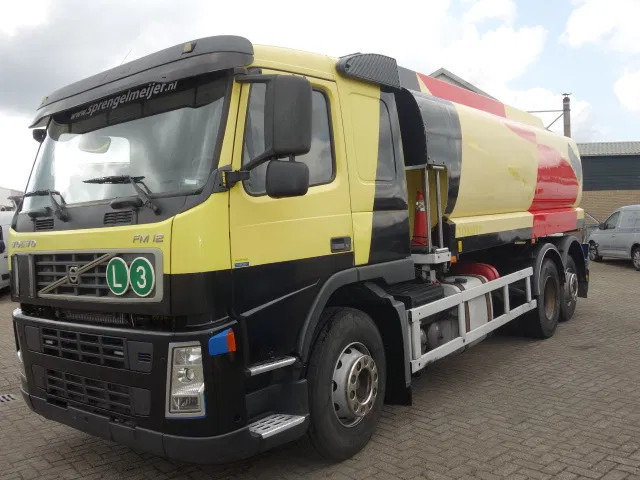 Volvo FM 12 18500liter tank,AIRCO,MANUAL GEARBOX - Tartályos teherautó: 1 kép. Volvo FM 12 18500liter tank,AIRCO,MANUAL GEARBOX - Tartályos teherautó: 1 kép.