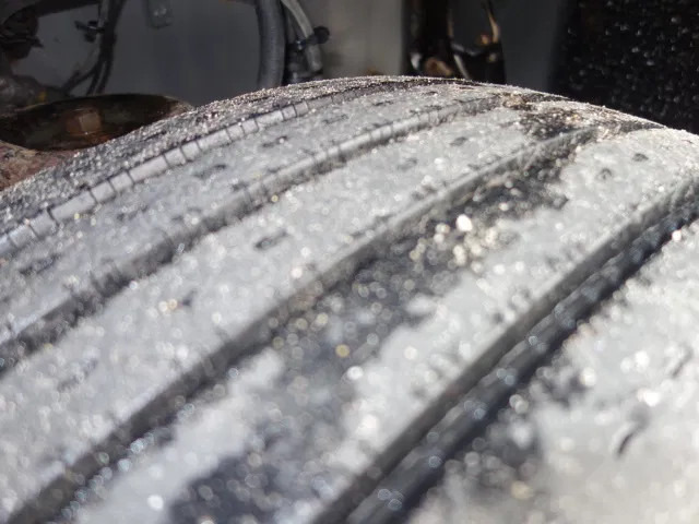 Volvo FM 12 18500liter tank,AIRCO,MANUAL GEARBOX - Tartályos teherautó: 2 kép. Volvo FM 12 18500liter tank,AIRCO,MANUAL GEARBOX - Tartályos teherautó: 2 kép.