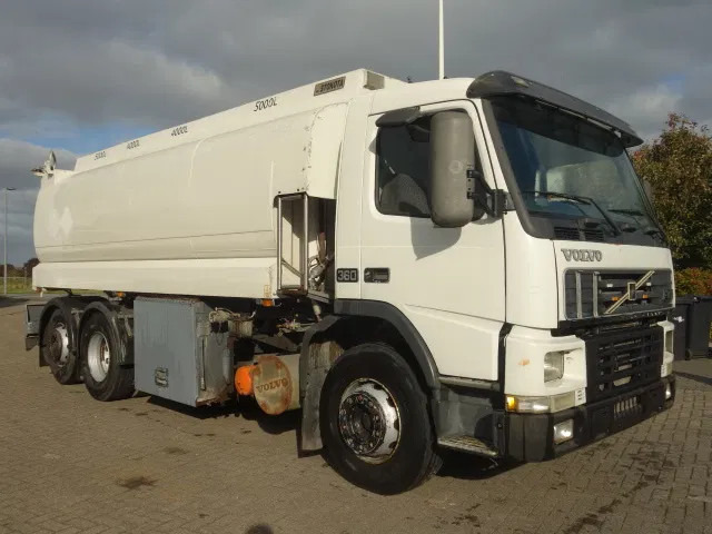 Volvo FM 360 18000 LITER,MANUALPOMP,MANUALCOUNTER - Tartályos teherautó: 1 kép. Volvo FM 360 18000 LITER,MANUALPOMP,MANUALCOUNTER - Tartályos teherautó: 1 kép.