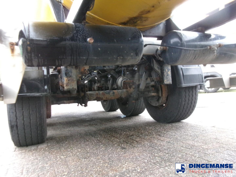 Tartályos félpótkocsi Clayton Food (beer) tank inox 30 m3 / 1 comp: 6 kép. Tartályos félpótkocsi Clayton Food (beer) tank inox 30 m3 / 1 comp: 6 kép.