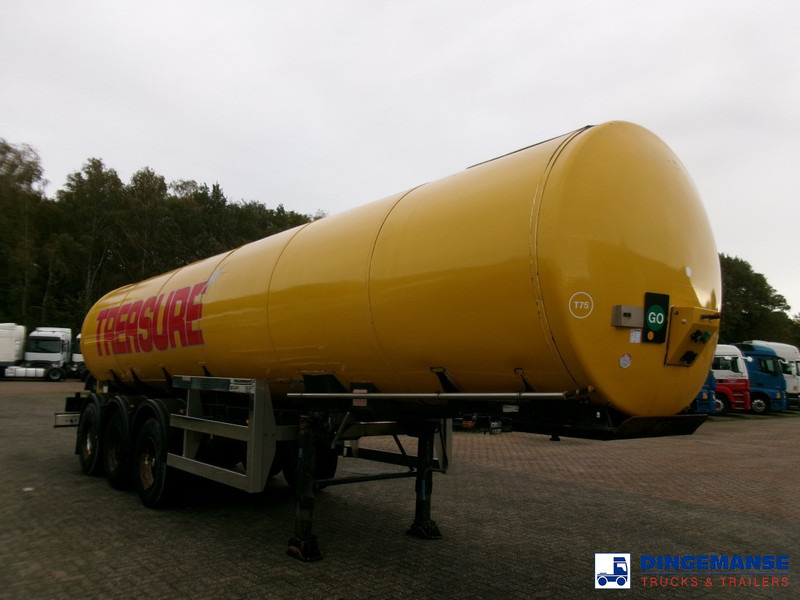 Clayton Food (beer) tank inox 30 m3 / 1 comp - Tartályos félpótkocsi: 2 kép. Clayton Food (beer) tank inox 30 m3 / 1 comp - Tartályos félpótkocsi: 2 kép.