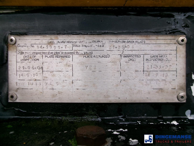 Tartályos félpótkocsi Clayton Food (beer) tank inox 30 m3 / 1 comp: 10 kép. Tartályos félpótkocsi Clayton Food (beer) tank inox 30 m3 / 1 comp: 10 kép.