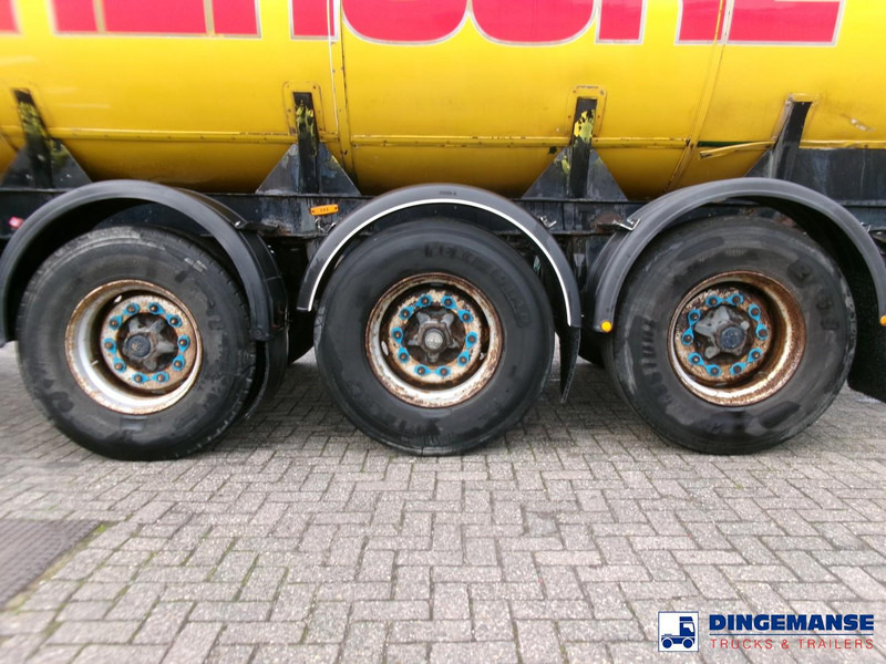 Clayton Food (beer) tank inox 30 m3 / 1 comp - Tartályos félpótkocsi: 5 kép. Clayton Food (beer) tank inox 30 m3 / 1 comp - Tartályos félpótkocsi: 5 kép.