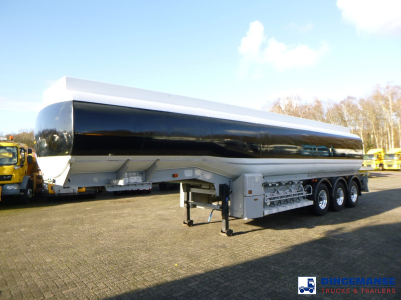 Crane Fruehauf Fuel tank alu 40.4 m3 / 6 comp - Tartályos félpótkocsi: 1 kép. Crane Fruehauf Fuel tank alu 40.4 m3 / 6 comp - Tartályos félpótkocsi: 1 kép.