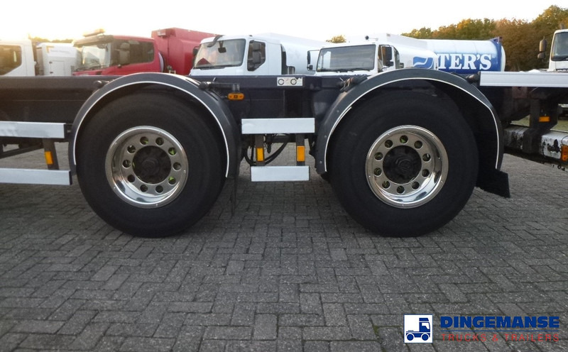 D-Tec 4-axle container combi trailer (2 + 2 axles) - Cserefelépítményes teherautó: 5 kép. D-Tec 4-axle container combi trailer (2 + 2 axles) - Cserefelépítményes teherautó: 5 kép.