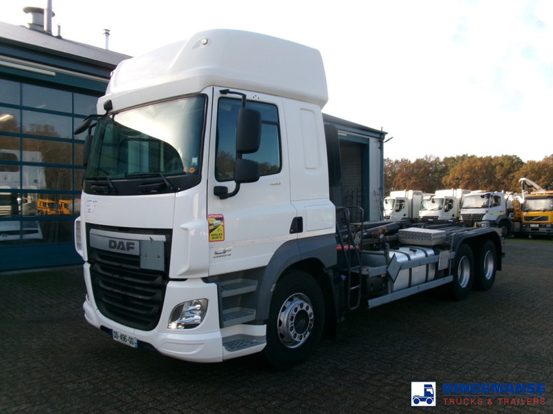 DAF CF 460 6x2 Euro 6 Hyva container hook 20 t - Horgos rakodó teherautó: 5 kép. DAF CF 460 6x2 Euro 6 Hyva container hook 20 t - Horgos rakodó teherautó: 5 kép.