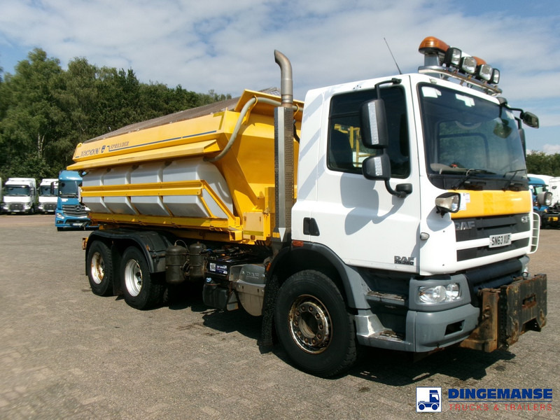 DAF CF 75.360 6X4 RHD gritter / salt spreader - Hóeltakarító gép: 2 kép. DAF CF 75.360 6X4 RHD gritter / salt spreader - Hóeltakarító gép: 2 kép.