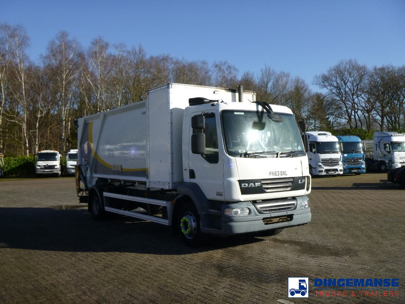 DAF LF 55.220 4X2 RHD Farid refuse truck - Szemetesautó: 2 kép. DAF LF 55.220 4X2 RHD Farid refuse truck - Szemetesautó: 2 kép.