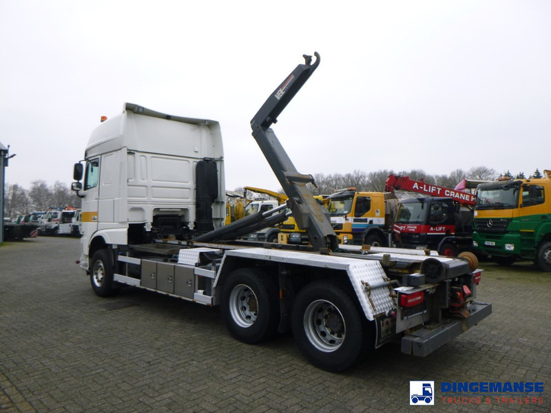 DAF XF 530 6x2 Euro 6 VDL container hook - Horgos rakodó teherautó: 4 kép. DAF XF 530 6x2 Euro 6 VDL container hook - Horgos rakodó teherautó: 4 kép.