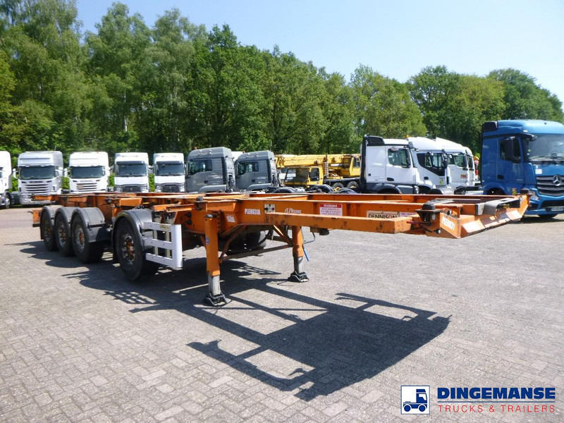 Dennison 4-axle container combi trailer (3 + 1 axles) 20-30-40-45 ft - Félpótkocsi cserefelépítményes: 2 kép. Dennison 4-axle container combi trailer (3 + 1 axles) 20-30-40-45 ft - Félpótkocsi cserefelépítményes: 2 kép.