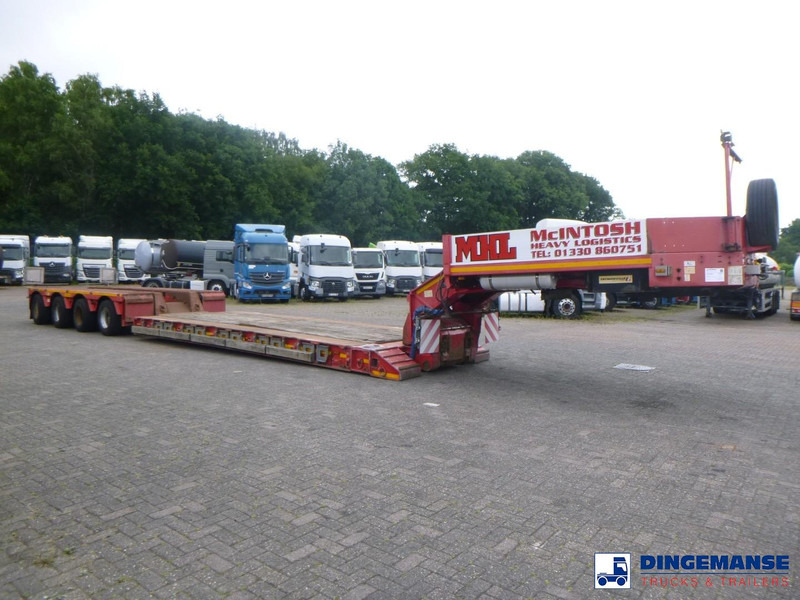Faymonville 4-axle lowbed trailer 88t STBZ-4AV - Pótkocsi mélybölcsős: 2 kép. Faymonville 4-axle lowbed trailer 88t STBZ-4AV - Pótkocsi mélybölcsős: 2 kép.