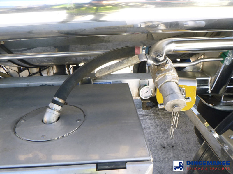Tartályos félpótkocsi Feldbinder Chemical tank inox L4BH 30 m3 / 1 comp + pump: 10 kép.