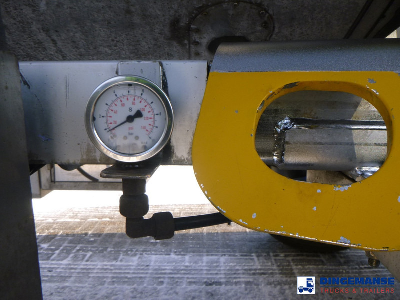 Tartályos félpótkocsi Feldbinder Chemical tank inox L4BH 30 m3 / 1 comp + pump: 13 kép.
