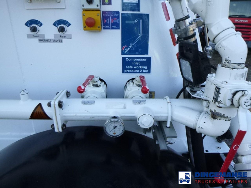 Tartályos félpótkocsi Feldbinder Powder tank alu 36 m3 / 1 comp: 10 kép.