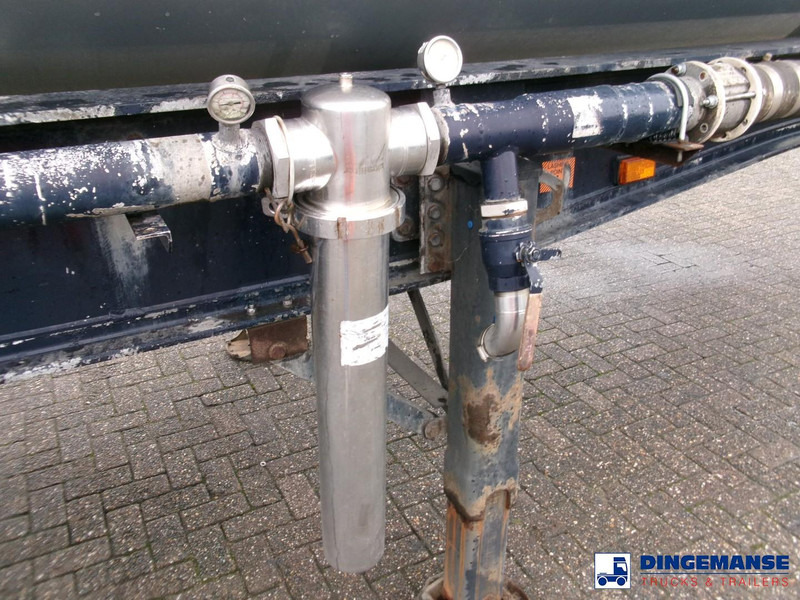 Tartályos félpótkocsi Feldbinder Powder tank alu 38 m3 (tipping): 13 kép. Tartályos félpótkocsi Feldbinder Powder tank alu 38 m3 (tipping): 13 kép.