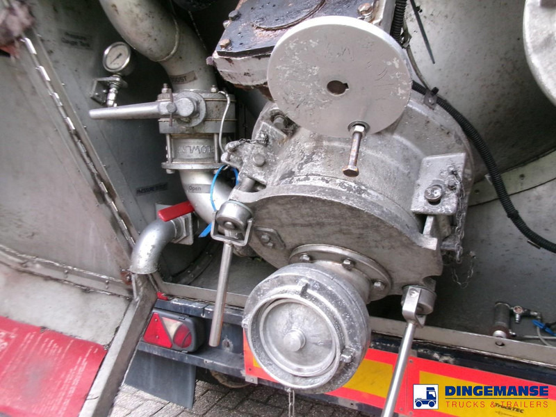 Feldbinder Powder tank alu 38 m3 (tipping) lízing Feldbinder Powder tank alu 38 m3 (tipping): 7 kép. Feldbinder Powder tank alu 38 m3 (tipping) lízing Feldbinder Powder tank alu 38 m3 (tipping): 7 kép.