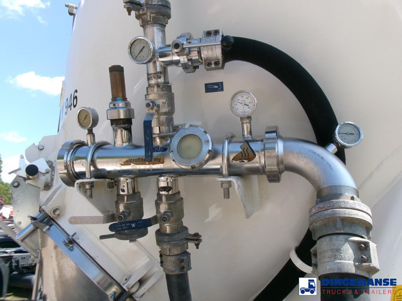 Feldbinder Powder tank alu 60 m3 (tipping) lízing Feldbinder Powder tank alu 60 m3 (tipping): 9 kép.