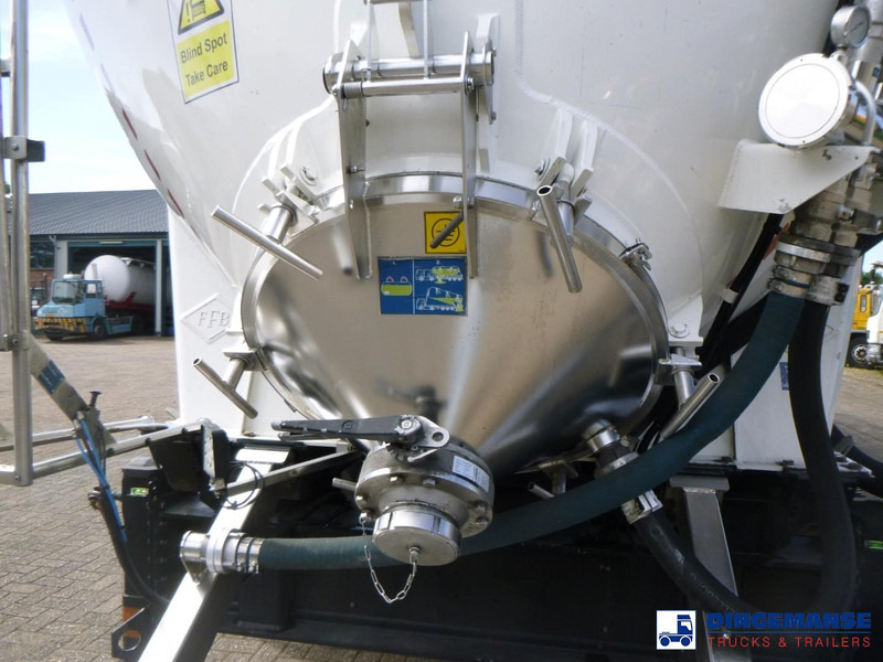 Feldbinder Powder tank alu 63 m3 (tipping) lízing Feldbinder Powder tank alu 63 m3 (tipping): 12 kép. Feldbinder Powder tank alu 63 m3 (tipping) lízing Feldbinder Powder tank alu 63 m3 (tipping): 12 kép.