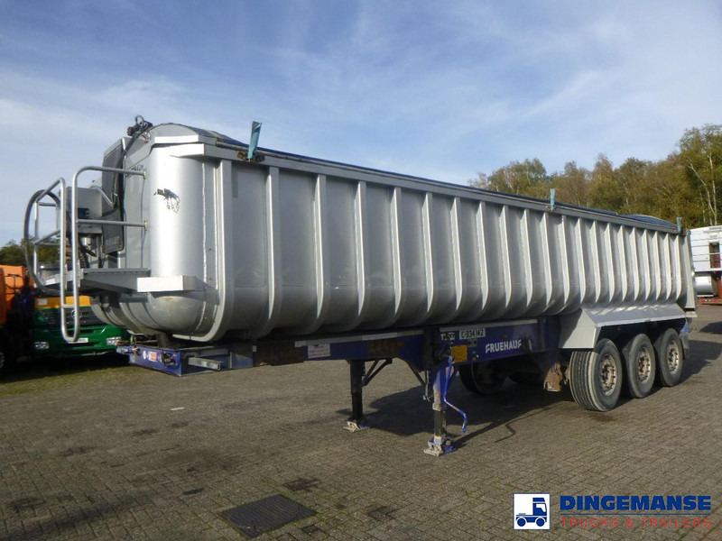 Fruehauf Tipper trailer alu 35 m3 + tarpaulin - Félpótkocsi billenőplatós: 1 kép. Fruehauf Tipper trailer alu 35 m3 + tarpaulin - Félpótkocsi billenőplatós: 1 kép.