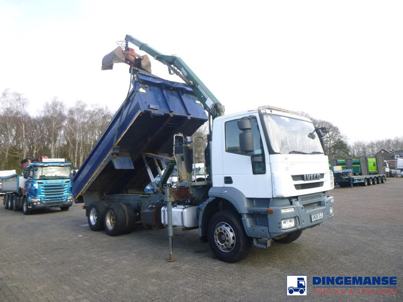 Iveco AD260T33 6X4 RHD tipper + HMF crane - Darus autó: 2 kép. Iveco AD260T33 6X4 RHD tipper + HMF crane - Darus autó: 2 kép.