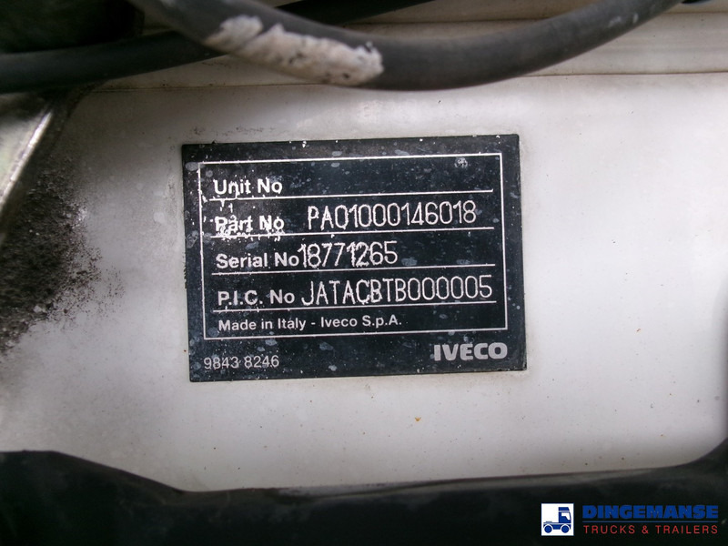Platós teherautó Iveco Eurocargo ML180E25 4x2 RHD: 14 kép.
