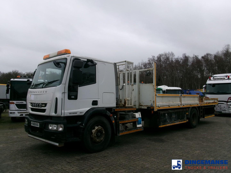 Iveco Eurocargo ML180E25 4x2 RHD - Platós teherautó: 4 kép. Iveco Eurocargo ML180E25 4x2 RHD - Platós teherautó: 4 kép.
