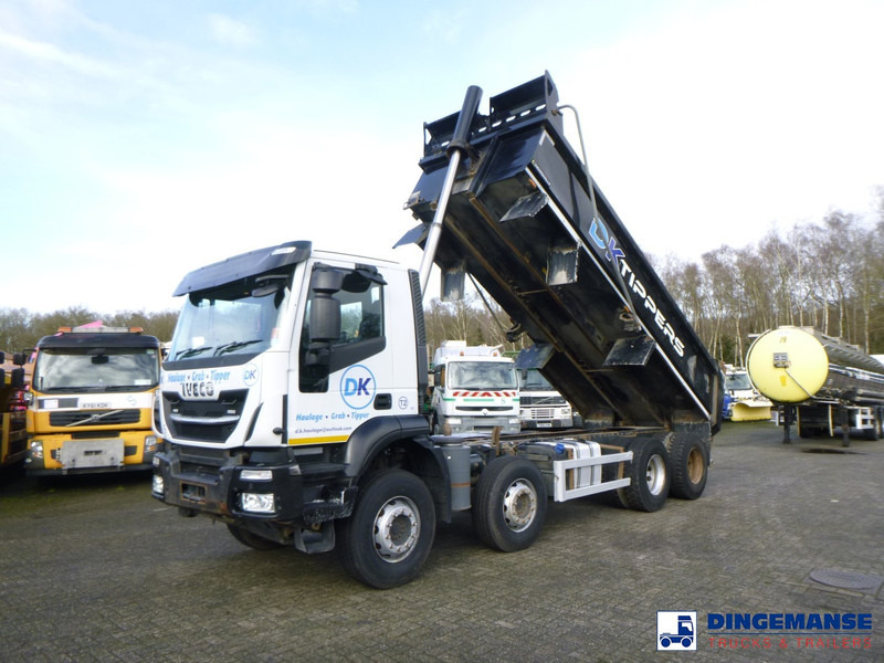Iveco Stralis X-Way 460 8x4 RHD tipper - Billenőplatós teherautó: 1 kép. Iveco Stralis X-Way 460 8x4 RHD tipper - Billenőplatós teherautó: 1 kép.
