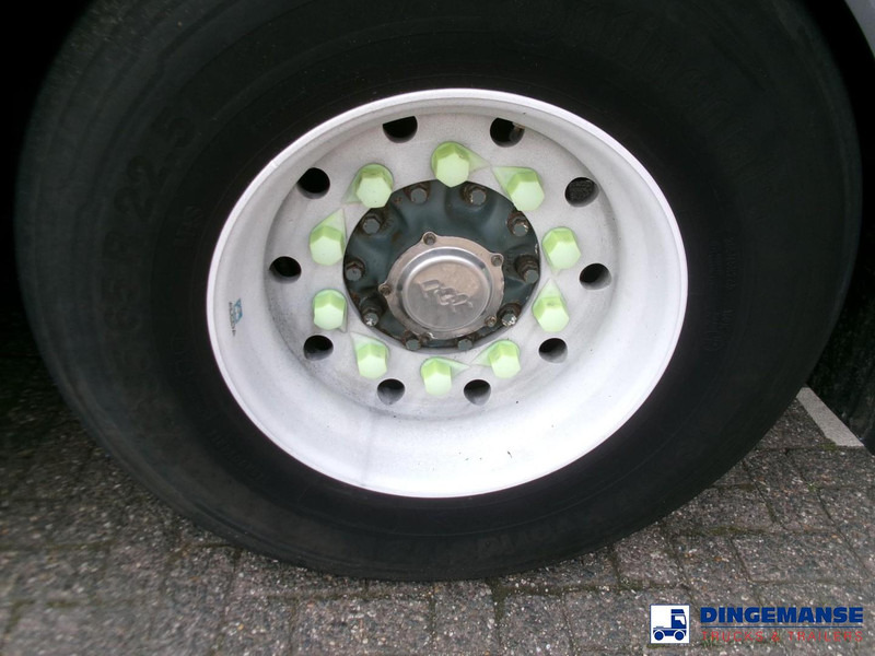 Tartályos félpótkocsi MAISONNEUVE Bitumen tank inox 33.8 m3 / 1 comp + pump: 6 kép. Tartályos félpótkocsi MAISONNEUVE Bitumen tank inox 33.8 m3 / 1 comp + pump: 6 kép.