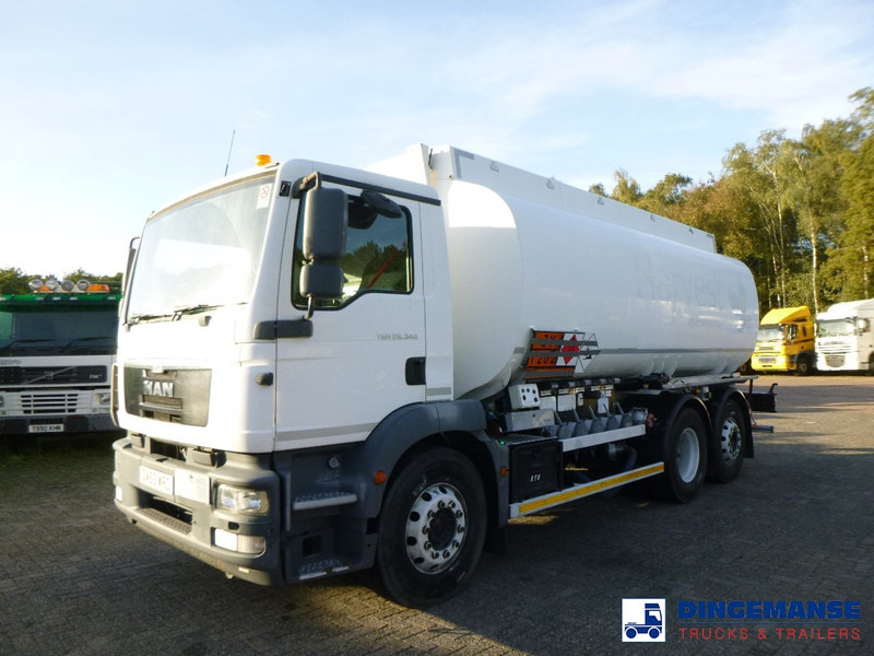 MAN TGM 26.340 6X2 RHD fuel tank 21 m3 / 5 comp - Tartályos teherautó: 1 kép. MAN TGM 26.340 6X2 RHD fuel tank 21 m3 / 5 comp - Tartályos teherautó: 1 kép.