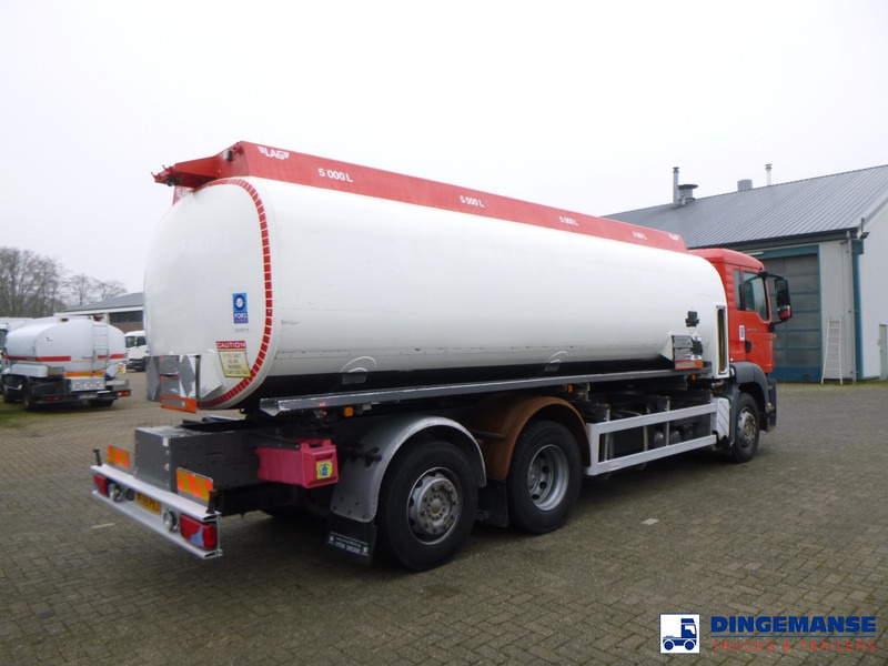 MAN TGS 26.320 6X2 RHD fuel tank 20 m3 / 4 comp - Tartályos teherautó: 4 kép. MAN TGS 26.320 6X2 RHD fuel tank 20 m3 / 4 comp - Tartályos teherautó: 4 kép.