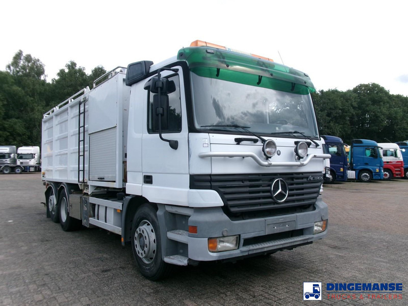 Mercedes-Benz Actros 2535 6x2 vacuum tank Saugbagger - Szippantós autó: 2 kép. Mercedes-Benz Actros 2535 6x2 vacuum tank Saugbagger - Szippantós autó: 2 kép.