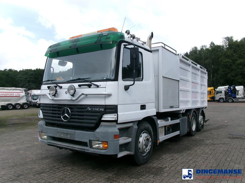 Mercedes-Benz Actros 2535 6x2 vacuum tank Saugbagger - Szippantós autó: 1 kép. Mercedes-Benz Actros 2535 6x2 vacuum tank Saugbagger - Szippantós autó: 1 kép.