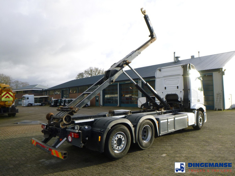 Mercedes-Benz Actros 2843 6x2 Hyva container hook 20t - Horgos rakodó teherautó: 4 kép. Mercedes-Benz Actros 2843 6x2 Hyva container hook 20t - Horgos rakodó teherautó: 4 kép.