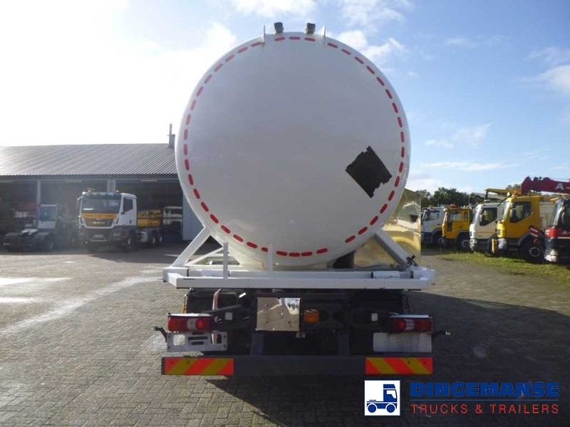 Mercedes-Benz Antos 2635 6x2 gas tank 28 m3 - Tartályos teherautó: 5 kép. Mercedes-Benz Antos 2635 6x2 gas tank 28 m3 - Tartályos teherautó: 5 kép.