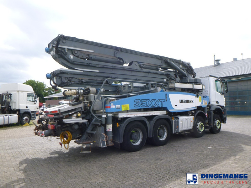 Mercedes-Benz Arocs 8x4 Liebherr 35 XXT concrete pump 35 m - Betonpumpa: 3 kép. Mercedes-Benz Arocs 8x4 Liebherr 35 XXT concrete pump 35 m - Betonpumpa: 3 kép.