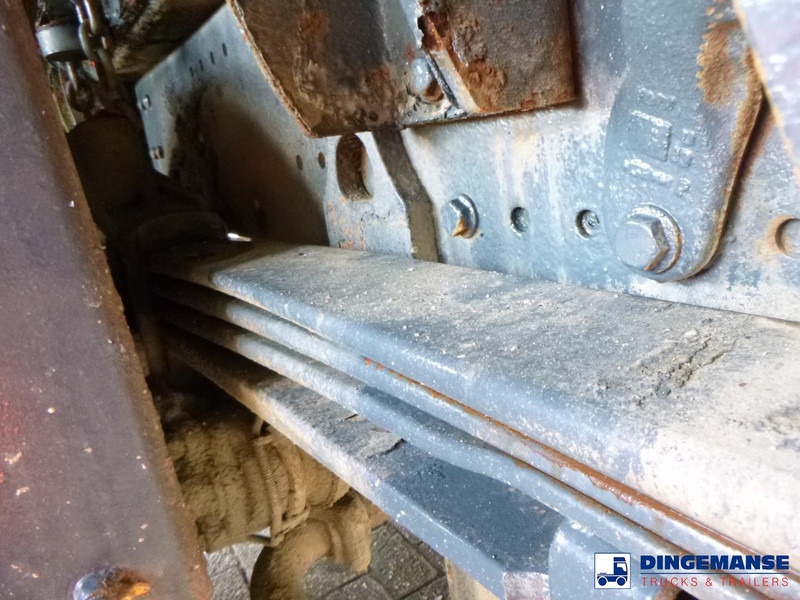 Betonpumpa Mercedes-Benz Atego 1823 4x2 Putzmeister concrete pump 16 m: 8 kép. Betonpumpa Mercedes-Benz Atego 1823 4x2 Putzmeister concrete pump 16 m: 8 kép.