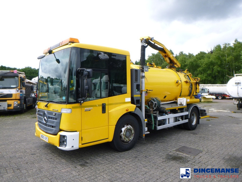 Mercedes-Benz Econic 1830 4x2 Euro 6 RHD Fuller vacuum tank 8.1 m3 - Szippantós autó: 5 kép. Mercedes-Benz Econic 1830 4x2 Euro 6 RHD Fuller vacuum tank 8.1 m3 - Szippantós autó: 5 kép.