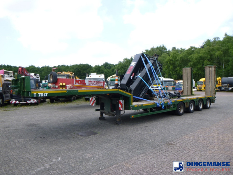Nooteboom 4-axle lowbed trailer 73t OSD-73 - Félpótkocsi mélybölcsős: 1 kép. Nooteboom 4-axle lowbed trailer 73t OSD-73 - Félpótkocsi mélybölcsős: 1 kép.