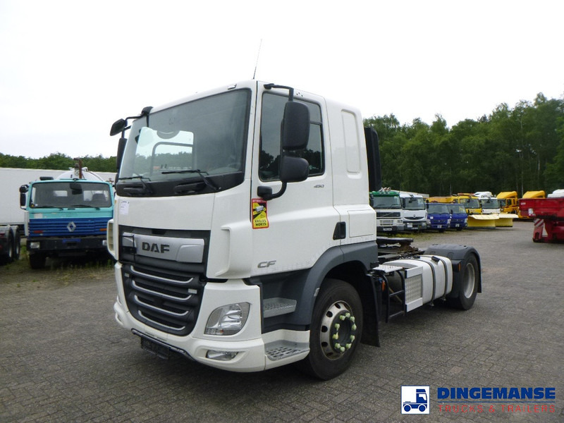 DAF CF 450 FT 4x2 Euro 6 + ADR - Nyergesvontató: 1 kép. DAF CF 450 FT 4x2 Euro 6 + ADR - Nyergesvontató: 1 kép.